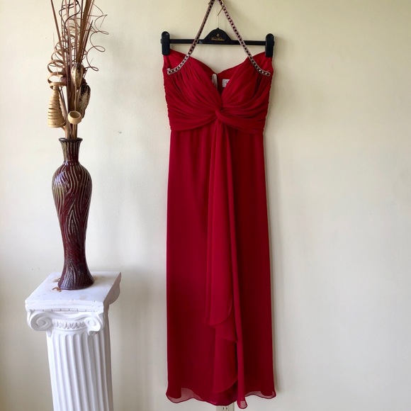 Bob Mackie Dresses & Skirts - Bob Mackie gown, red chiffon size 6